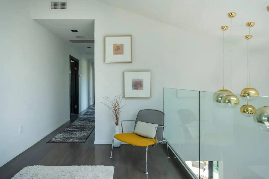 Troy Dr - Sleek & Modern Hollywood Hills Home With Stunning Views, photo 2