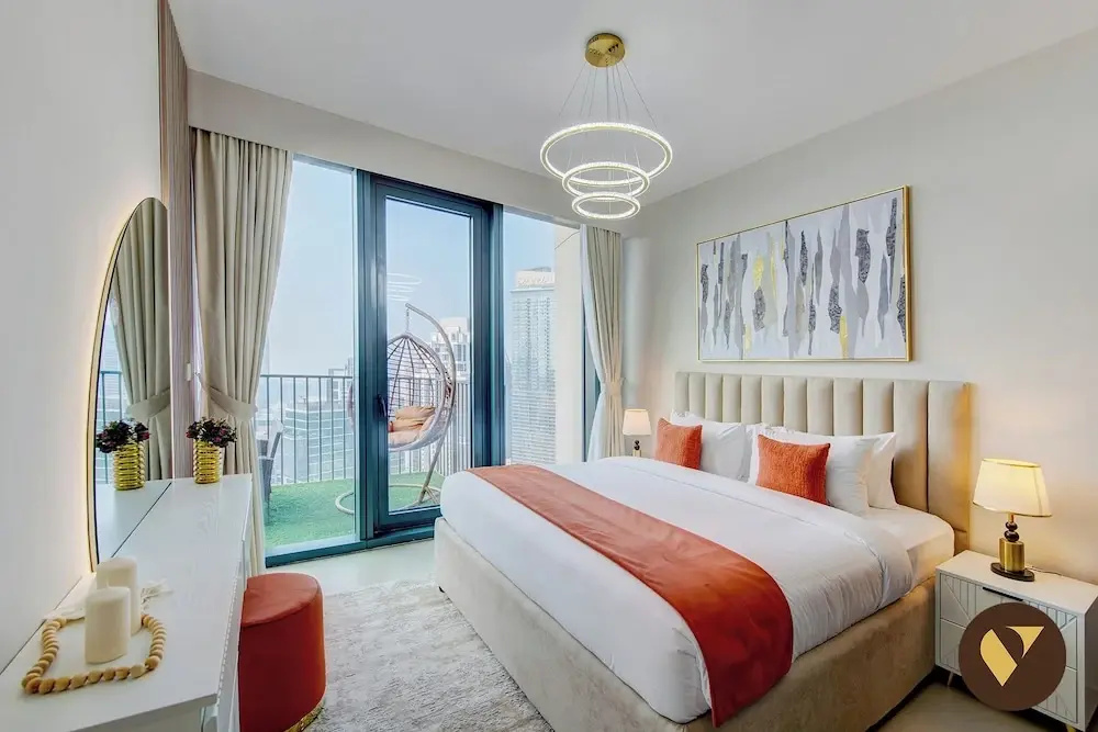 Vogue | Boulevard Heights near Burj Khalifa | Dubai mall, photo 2